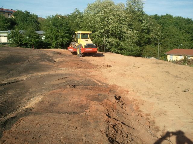 Verbreiterung in Richtung Parkplatz