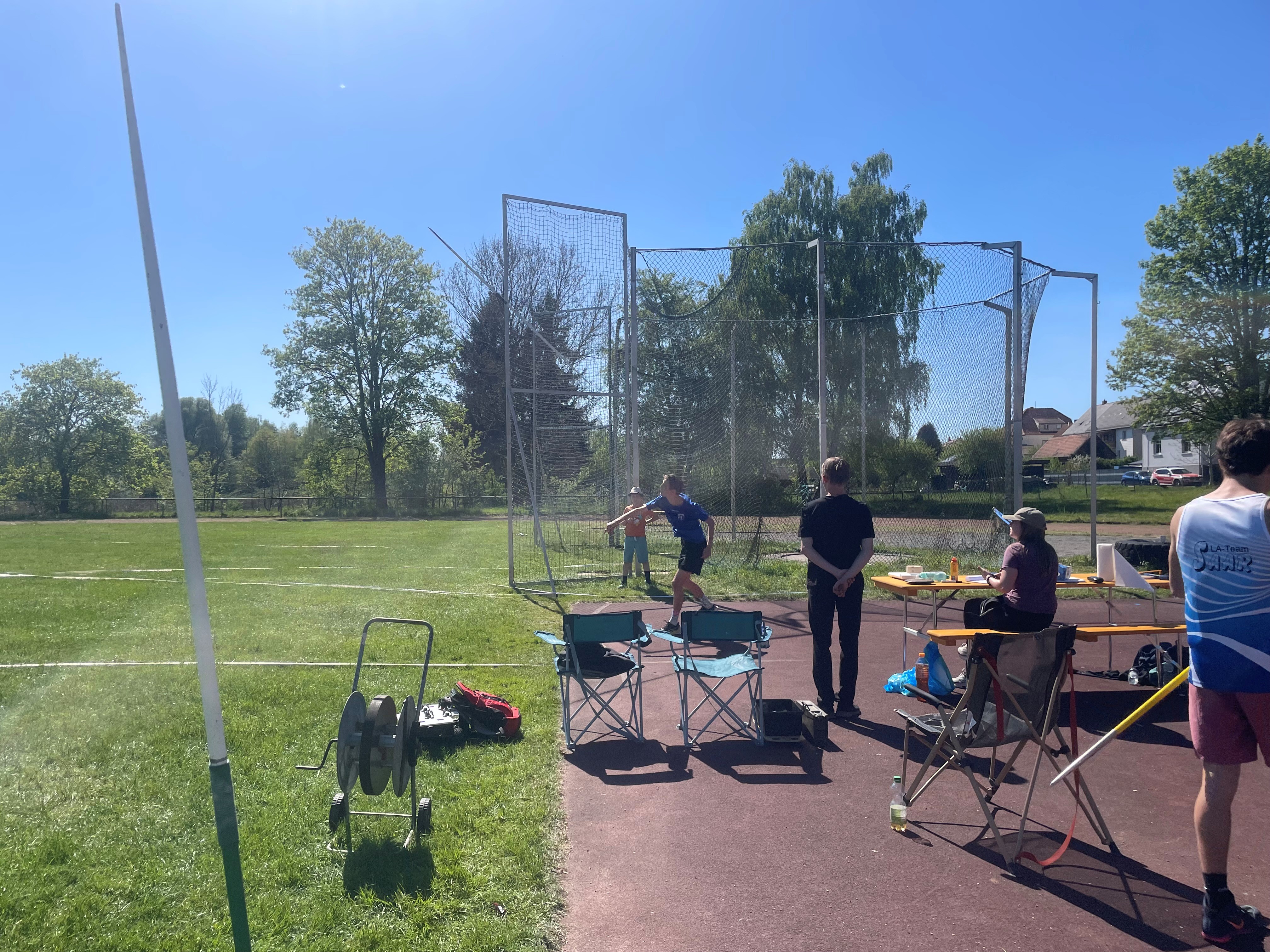 Nelson Franz beim Speerwurf 'Fliiieg!'